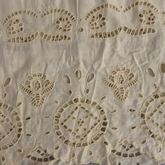 Elegant yellow Skirt with Detailing - Picture 2 of 4